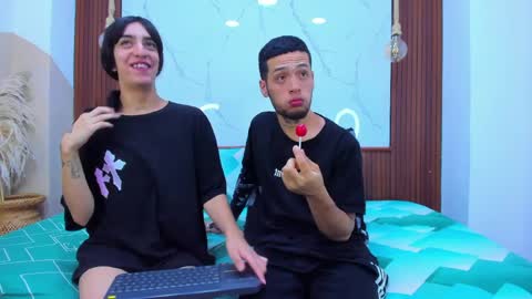 sofia and bryan online show from 5, 4, 2026