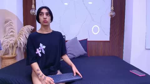 sofia and bryan online show from 8, 6, 2026