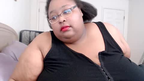 Snapshot of loves_aura chatting on 6, 6, 2026 Alyson online show from 6, 6, 2026
