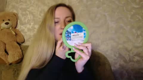 Snapshot of lovesrebecca chatting on 10, 12, 2024 LovesRebecca online show from 10, 12, 2024