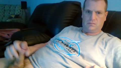 Snapshot of lovetocum37 chatting on 14, 4, 2026 lovetocum37 online show from 14, 4, 2026