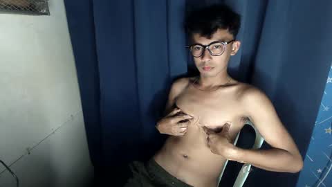 lovetosuckxox online show from 18, 2, 2025