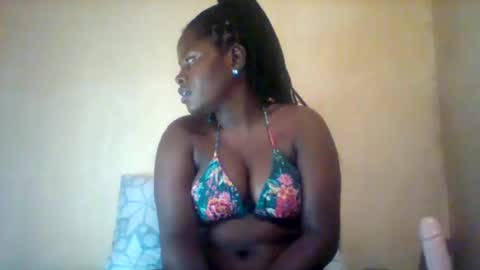Snapshot of loviett chatting on 6, 4, 2026 loviett online show from 6, 4, 2026