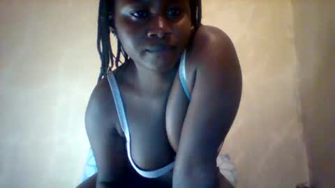 Snapshot of loviett chatting on 10, 4, 2026 loviett online show from 10, 4, 2026