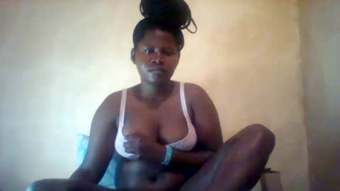 Snapshot of loviett chatting on 3, 5, 2026 loviett online show from 3, 5, 2026