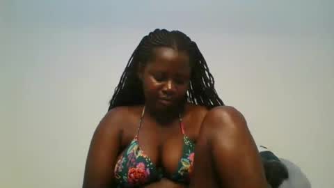Snapshot of loviett chatting on 5, 7, 2026 loviett online show from 5, 7, 2026