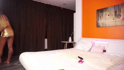 Nora online show from 22, 11, 2025