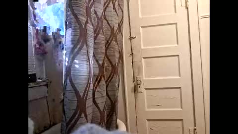 lowerahornyhighhard13 online show from 18, 5, 2026