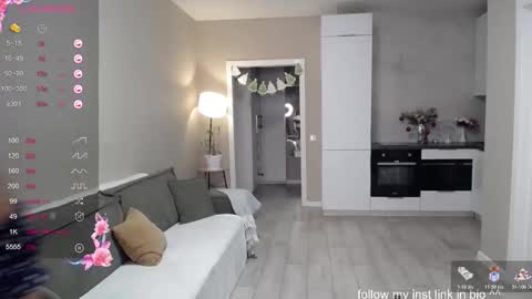 Snapshot of loxy_ chatting on 8, 1, 2026 Loxy online show from 8, 1, 2026