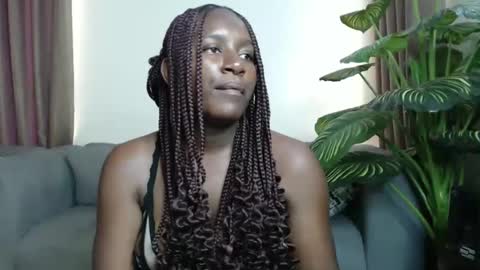 Snapshot of loyalcutie chatting on 7, 1, 2025 loyalcutie online show from 7, 1, 2025