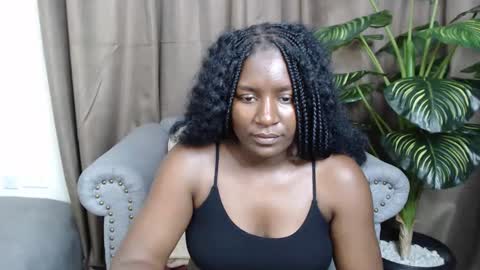 Snapshot of loyalcutie chatting on 12, 3, 2025 loyalcutie online show from 12, 3, 2025