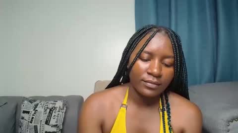 Snapshot of loyalcutie chatting on 7, 11, 2025 loyalcutie online show from 7, 11, 2025