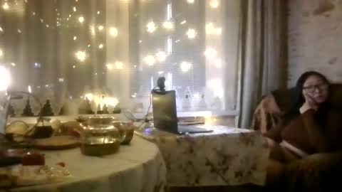 Lu krecia online show from 18, 1, 2025