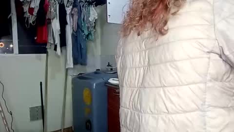 Snapshot of luana363 chatting on 18, 12, 2024 luana363 online show from 18, 12, 2024