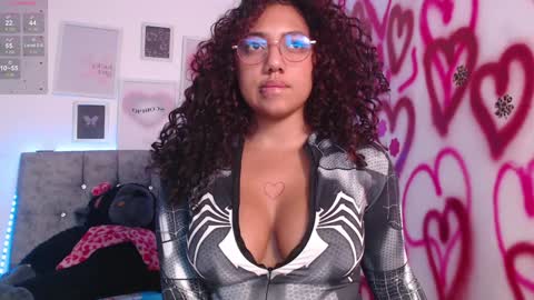 Luana grey1 on ig online show from 5, 2, 2025
