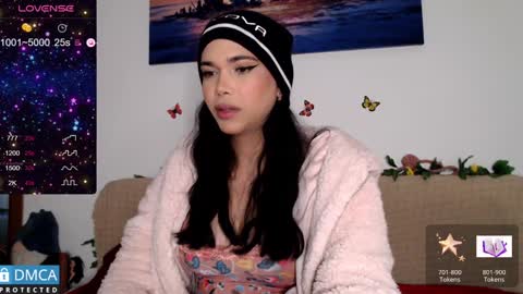 Snapshot of luara_ chatting on 19, 12, 2024 luara_ online show from 19, 12, 2024