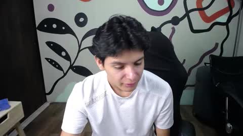 Snapshot of luca_vega chatting on 14, 10, 2025 luca online show from 14, 10, 2025