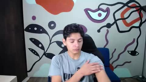 Snapshot of luca_vega chatting on 27, 10, 2025 luca online show from 27, 10, 2025