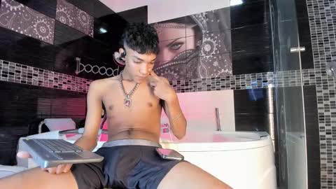lucas_blaze3 online show from 24, 9, 2025