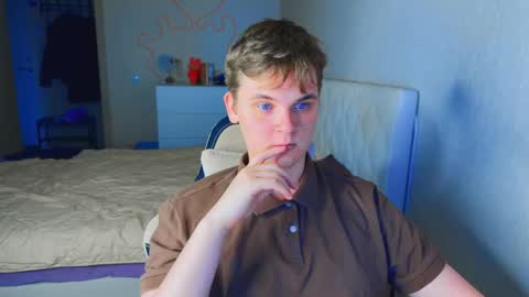 Lucas Gill online show from 10, 2, 2026