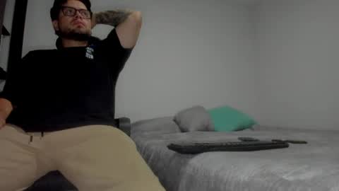 Snapshot of lucas_estrada1 chatting on 1, 4, 2026 lucas_estrada1 online show from 1, 4, 2026