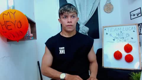 Lucas Luxx online show from 30, 11, 2025