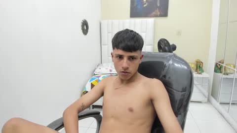 Snapshot of lucas_rivass chatting on 18, 11, 2025 LUCAS RIVAS online show from 18, 11, 2025