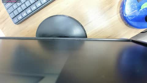 Snapshot of lucas_rivass chatting on 27, 11, 2025 LUCAS RIVAS online show from 27, 11, 2025