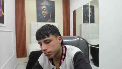 Snapshot of lucas_rivass chatting on 4, 12, 2025 LUCAS RIVAS online show from 4, 12, 2025