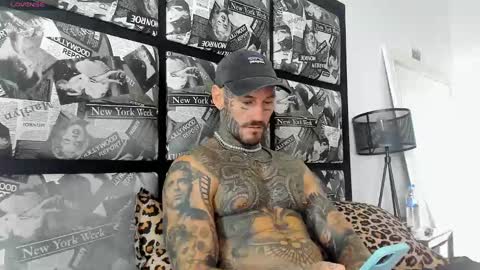 Snapshot of lucasexclusive chatting on 1, 3, 2025 lucasexclusive online show from 1, 3, 2025