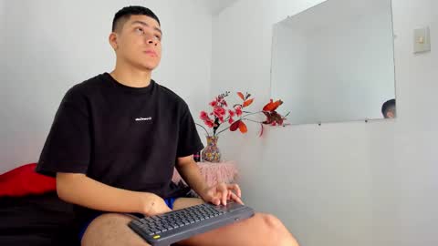 LUCAS TORREZ online show from 17, 12, 2025