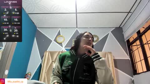 MIA HOT online show from 12, 9, 2025