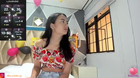 MIA HOT online show from 4, 10, 2025