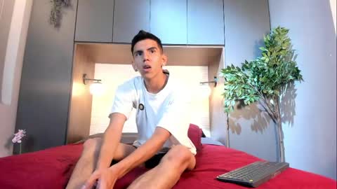 Snapshot of lucca_moreti chatting on 18, 5, 2026 Lucca Moreti online show from 18, 5, 2026