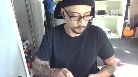 Luchi Luchano online show from 25, 11, 2025