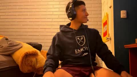 Snapshot of luchosaando chatting on 27, 12, 2024 Felipe online show from 27, 12, 2024