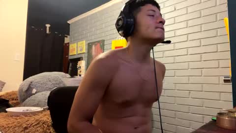 Snapshot of luchosaando chatting on 2, 1, 2025 Felipe online show from 2, 1, 2025