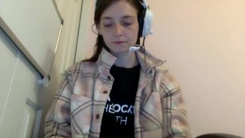 Snapshot of luci_layne chatting on 19, 6, 2026 Luci Layne online show from 19, 6, 2026