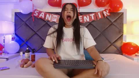 lucia_fastcollins online show from 12, 2, 2026