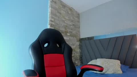 Snapshot of lucia_khan chatting on 25, 4, 2026 L u c i a online show from 25, 4, 2026