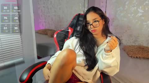 L U C I A online show from 22, 10, 2025