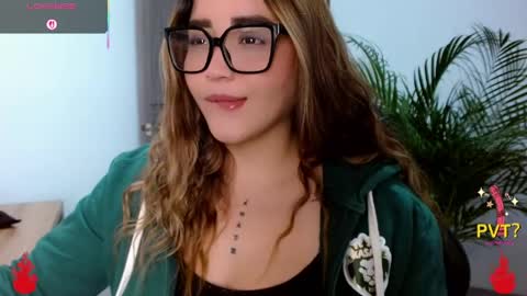 lucia star  online show from 13, 4, 2026