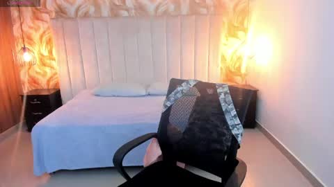 Snapshot of lucia_vonne chatting on 12, 5, 2026 Lucia Vonne online show from 12, 5, 2026