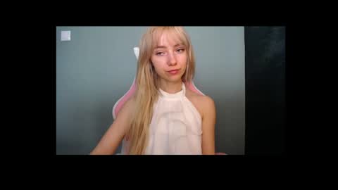 Lucy online show from 19, 4, 2026