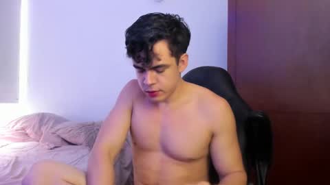 Snapshot of lucian_gomez chatting on 11, 12, 2024 Lucian Gomez online show from 11, 12, 2024