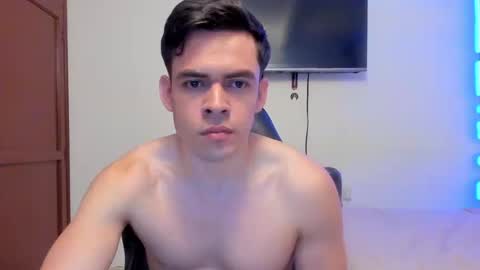 Snapshot of lucian_gomez chatting on 20, 9, 2025 Lucian Gomez online show from 20, 9, 2025