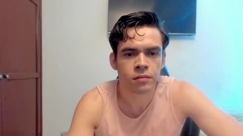 Snapshot of lucian_gomez chatting on 22, 10, 2025 Lucian Gomez online show from 22, 10, 2025