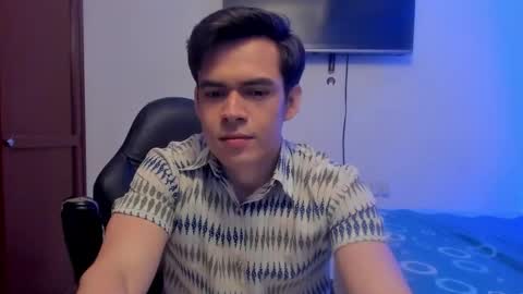 Snapshot of lucian_gomez chatting on 24, 10, 2025 Lucian Gomez online show from 24, 10, 2025