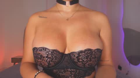 instagram luciana417  online show from 10, 1, 2026