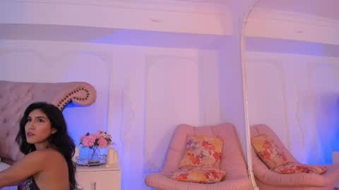 Snapshot of luciana_roa chatting on 4, 5, 2026 Luciana online show from 4, 5, 2026